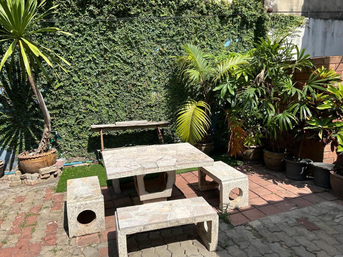 Thaitae Guesthouse Huahin HHQ Exterior foto